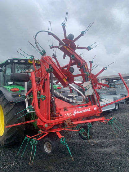 Kverneland 8576