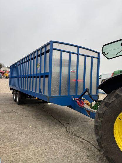 USED Lagan 28ft Stock Trailer