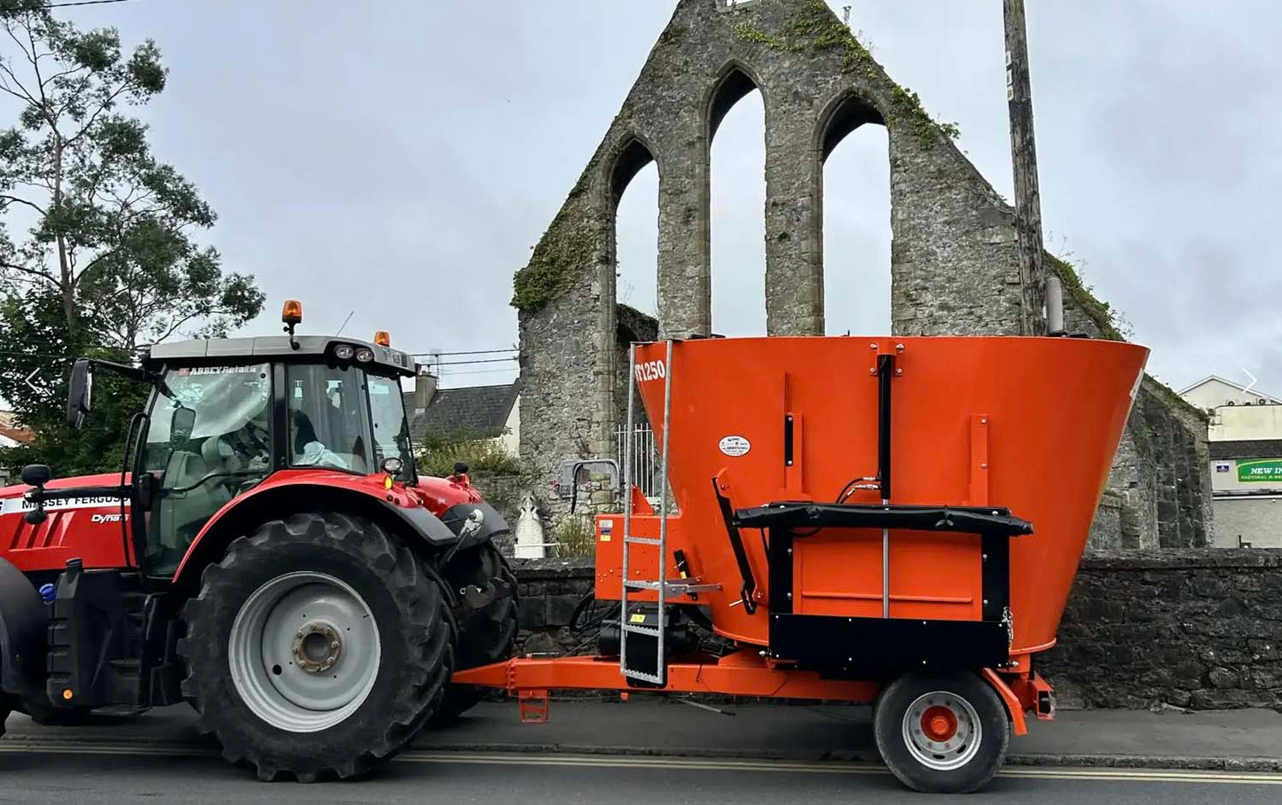 Single Auger Vertical Feeder