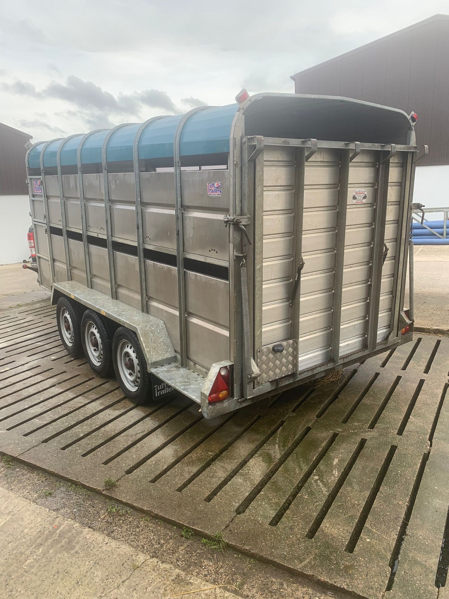 Used Tuffmac 14' Tri Axle Livestock Trailer