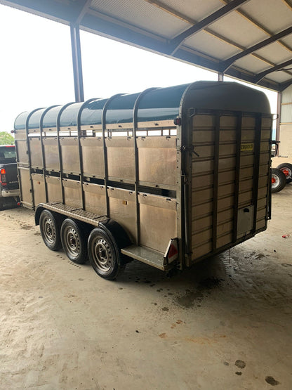 Used crooks 14ft tri axle livestock trailer