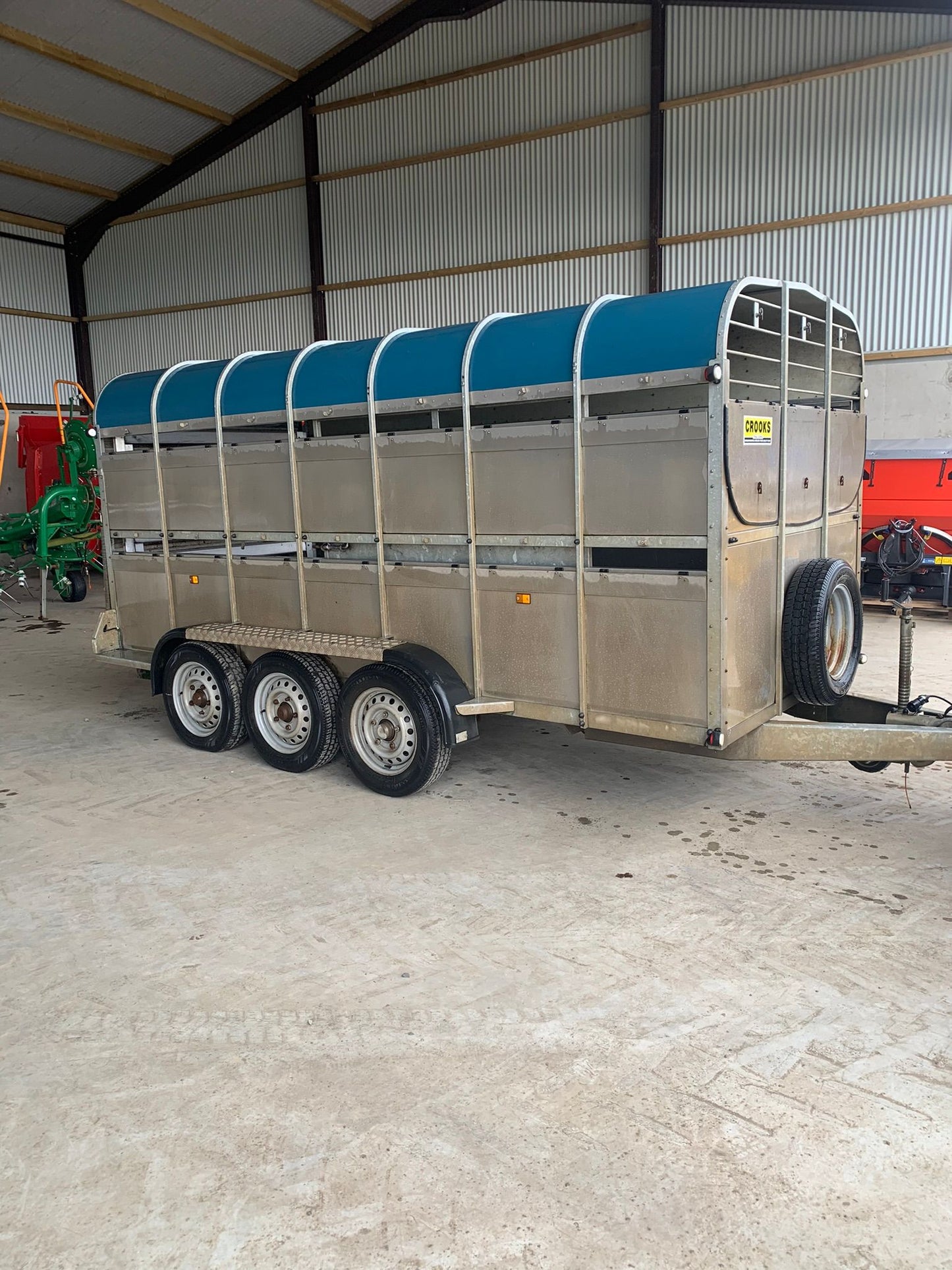 Used crooks 14ft tri axle livestock trailer