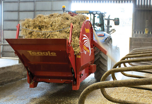 Teagle Tomahawk 7150 Feeder/Bedder