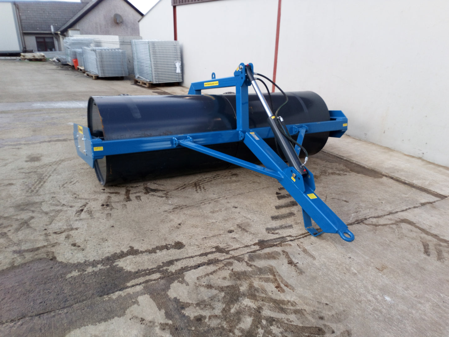 Fleming Hydraulic Lifting Land Roller