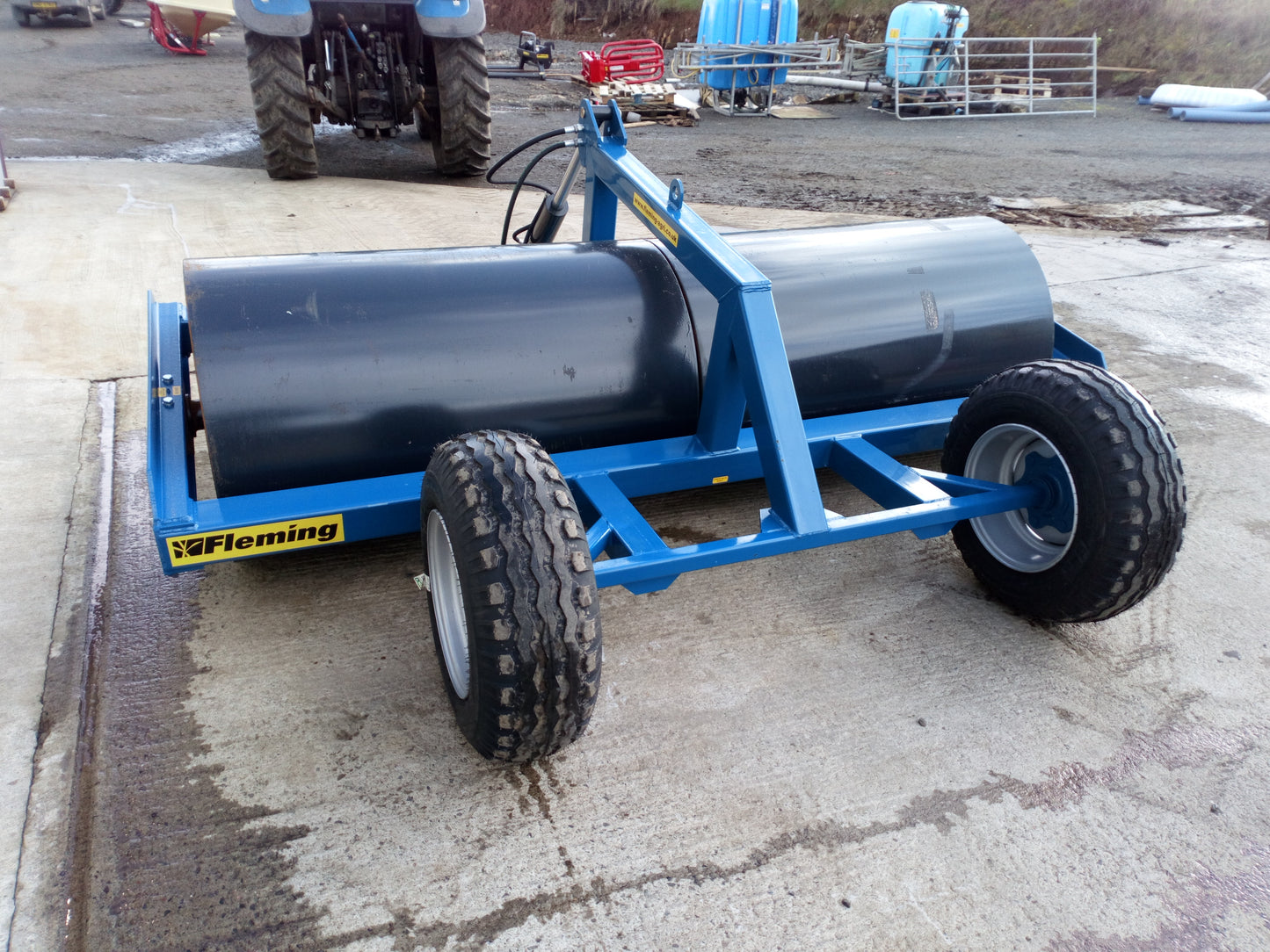 Fleming Hydraulic Lifting Land Roller